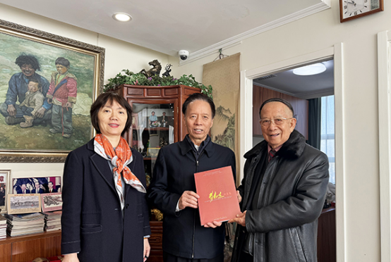 原国家文化部副部长王文章一行莅临港澳台美协参观指导