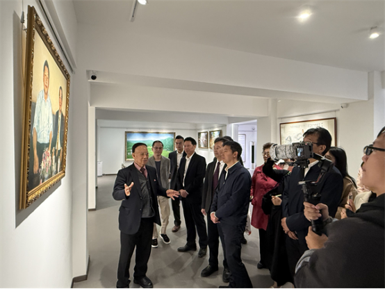 港澳台美协主席蔡豪杰捐建的“豪杰美术馆”在厦门揭牌启用