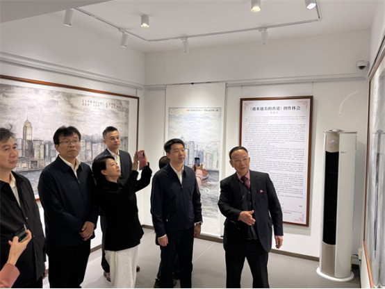 港澳台美协主席蔡豪杰捐建的“豪杰美术馆”在厦门揭牌启用