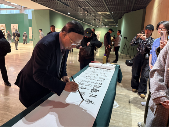 港澳台美协主席蔡豪杰出席第三届中国画学会展开幕典礼并致辞